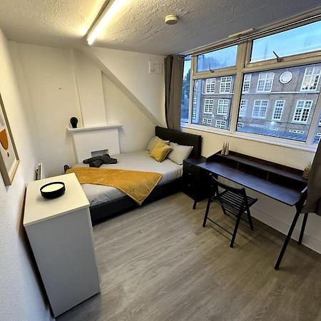 Incredible 2 Bedroom On Tower Bridge London Exterior photo